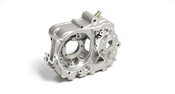 Картер двигателя левый KAYO двиг. YX140 см3 (P040071) CN pitbikemarket.ru